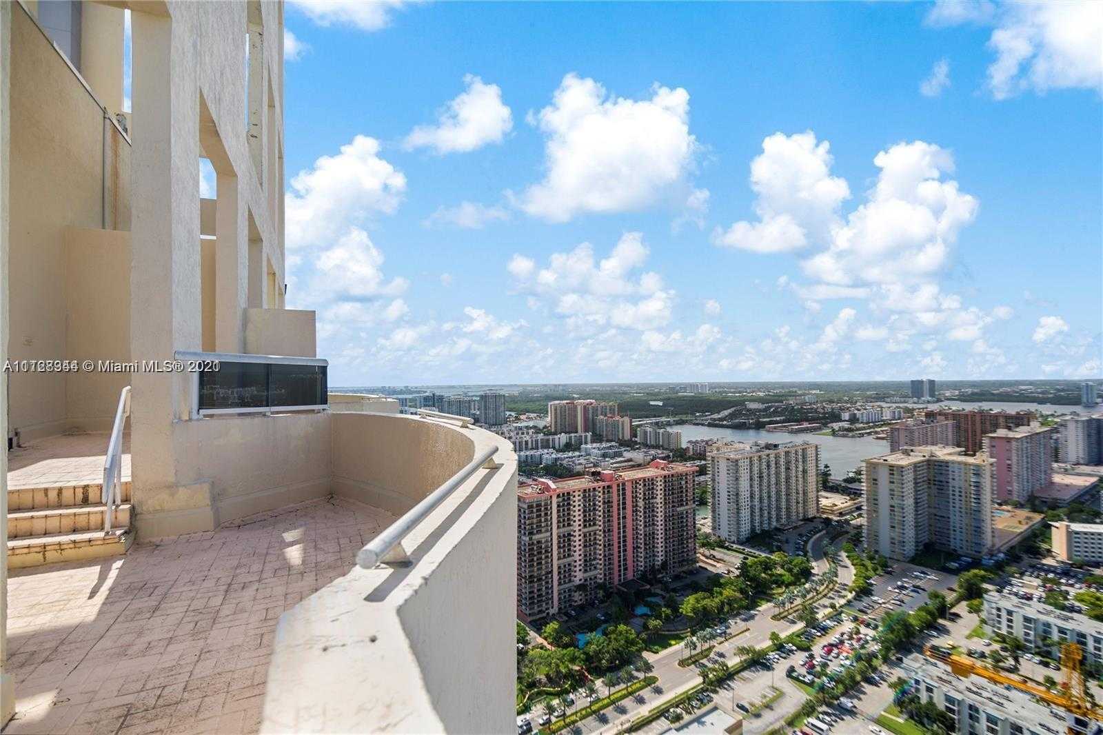 Small Image of 17555 Collins Ave, Sunny Isles Beach, FL 33160, USA Number 21