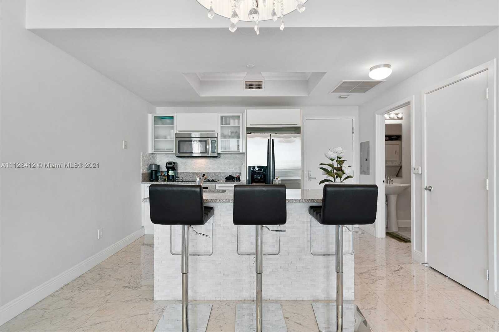 Small Image of 888 Biscayne Blvd, Miami, FL 33132, USA Number 10