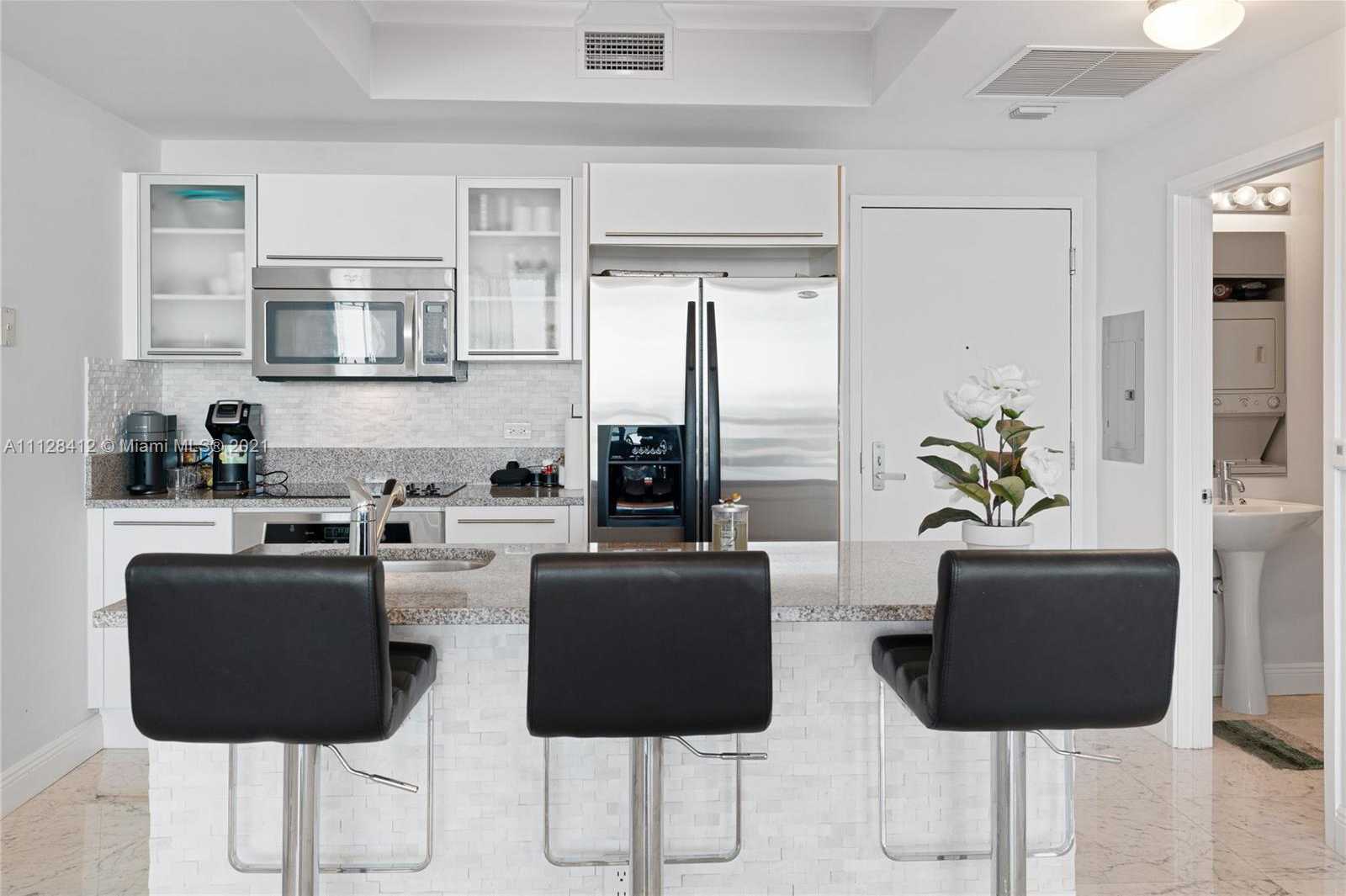 Small Image of 888 Biscayne Blvd, Miami, FL 33132, USA Number 11