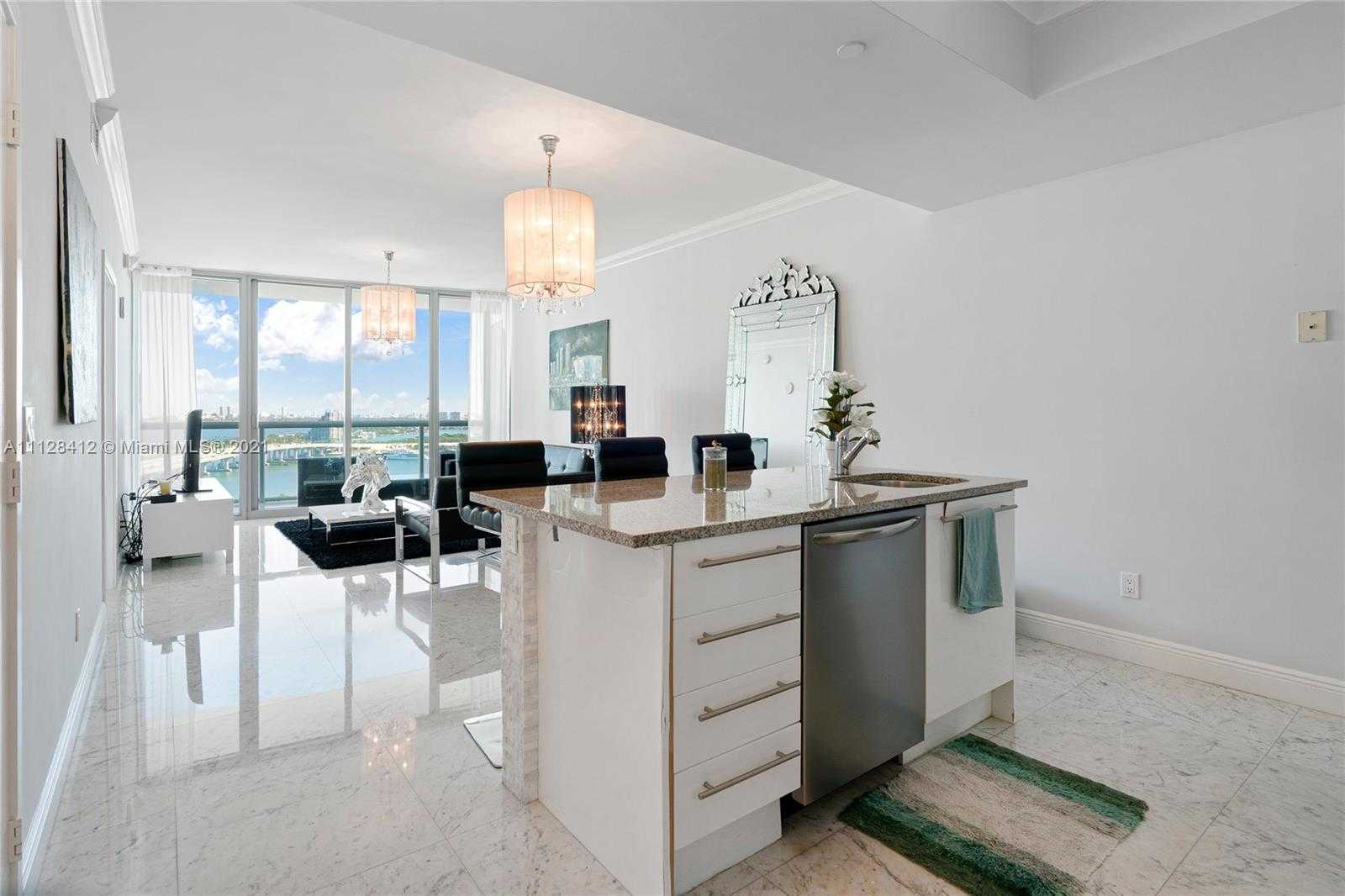 Small Image of 888 Biscayne Blvd, Miami, FL 33132, USA Number 2