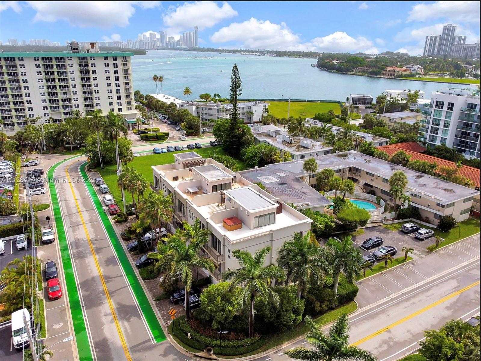 Small Image of 10209 WEST BAY HARBOR DR #1, Bay Harbor Islands Number 21