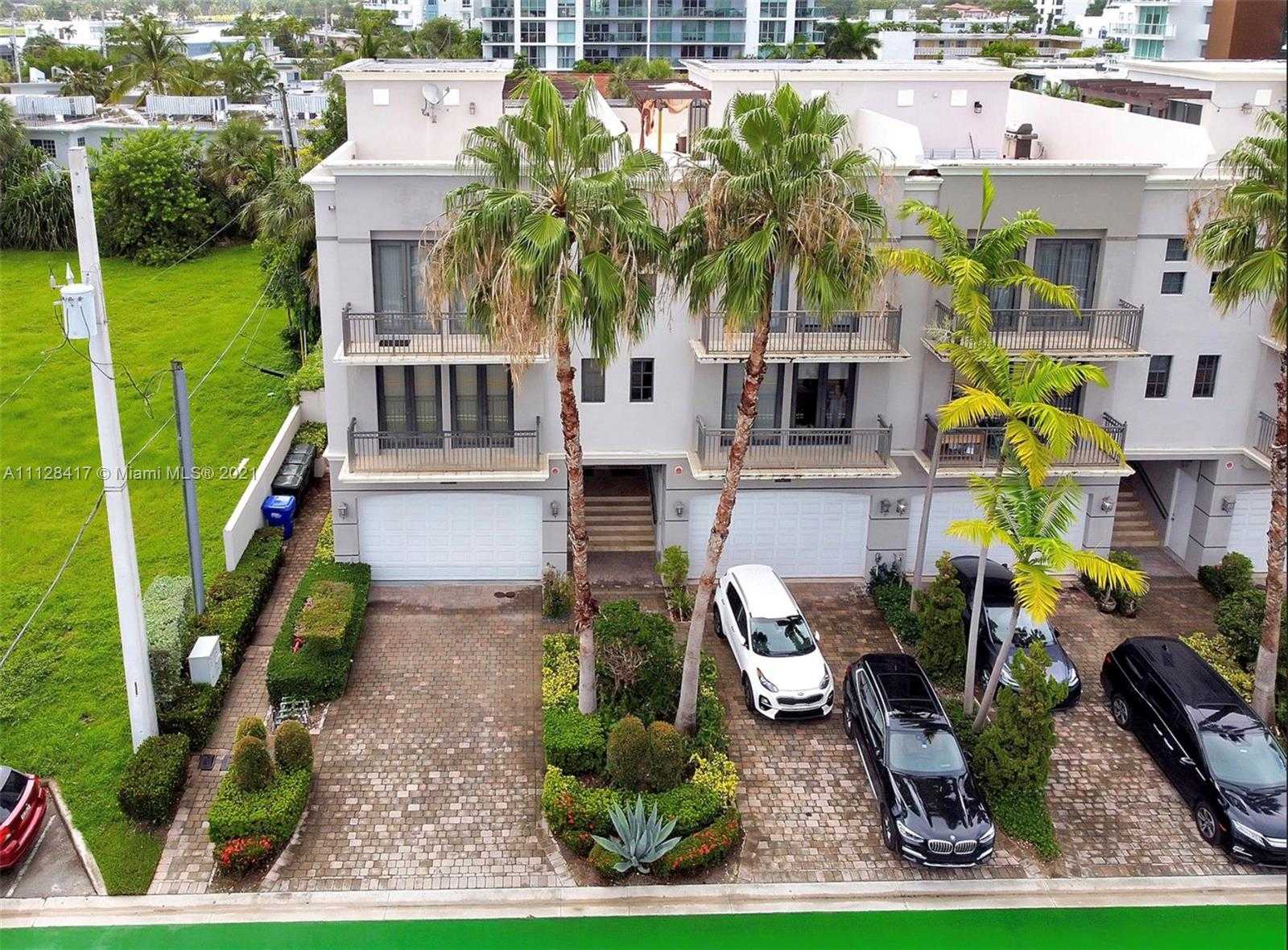 Small Image of 10209 WEST BAY HARBOR DR #1, Bay Harbor Islands Number 22