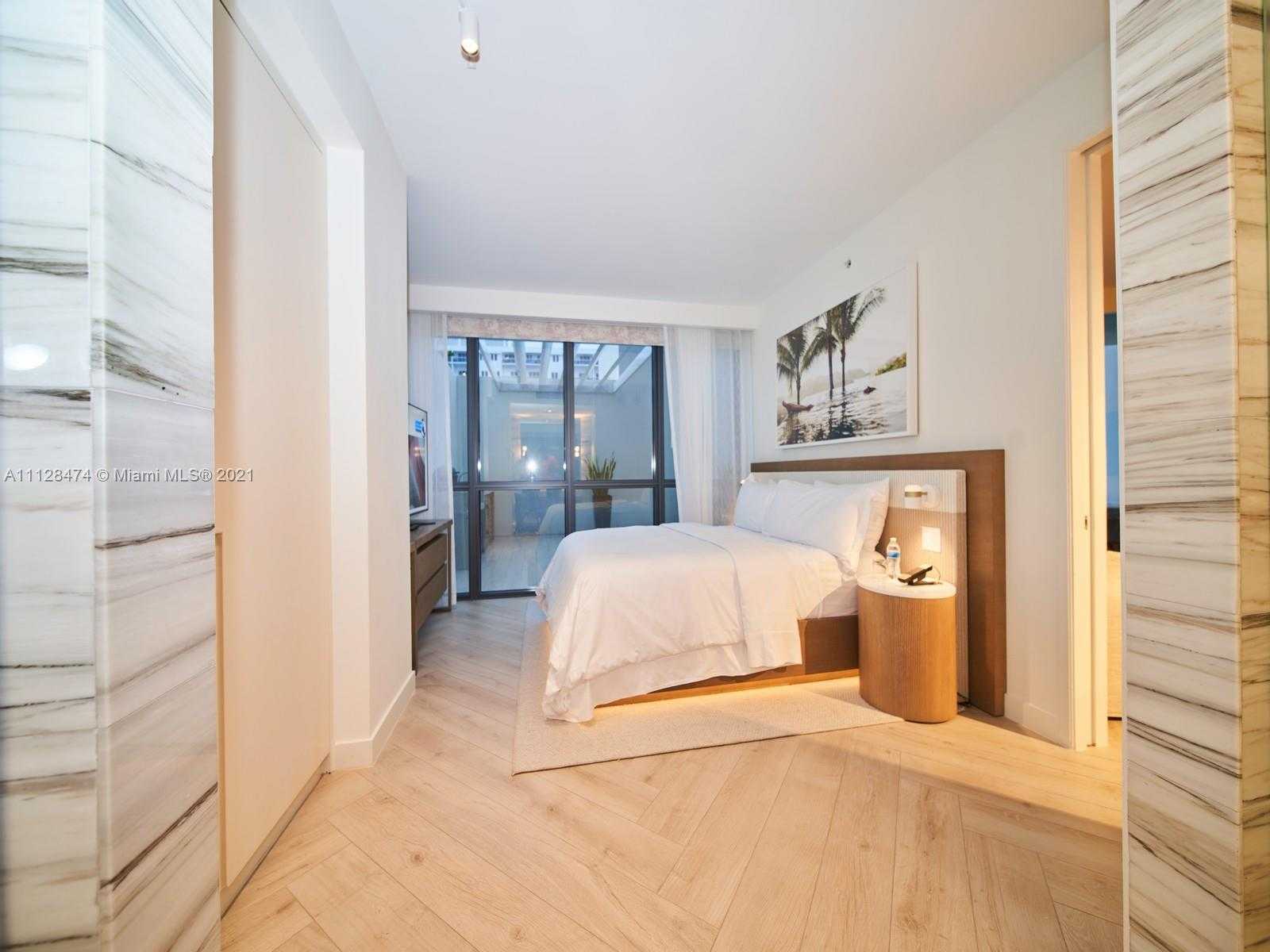 Small Image of 2201 Collins Ave, Miami Beach, FL 33139, USA Number 10