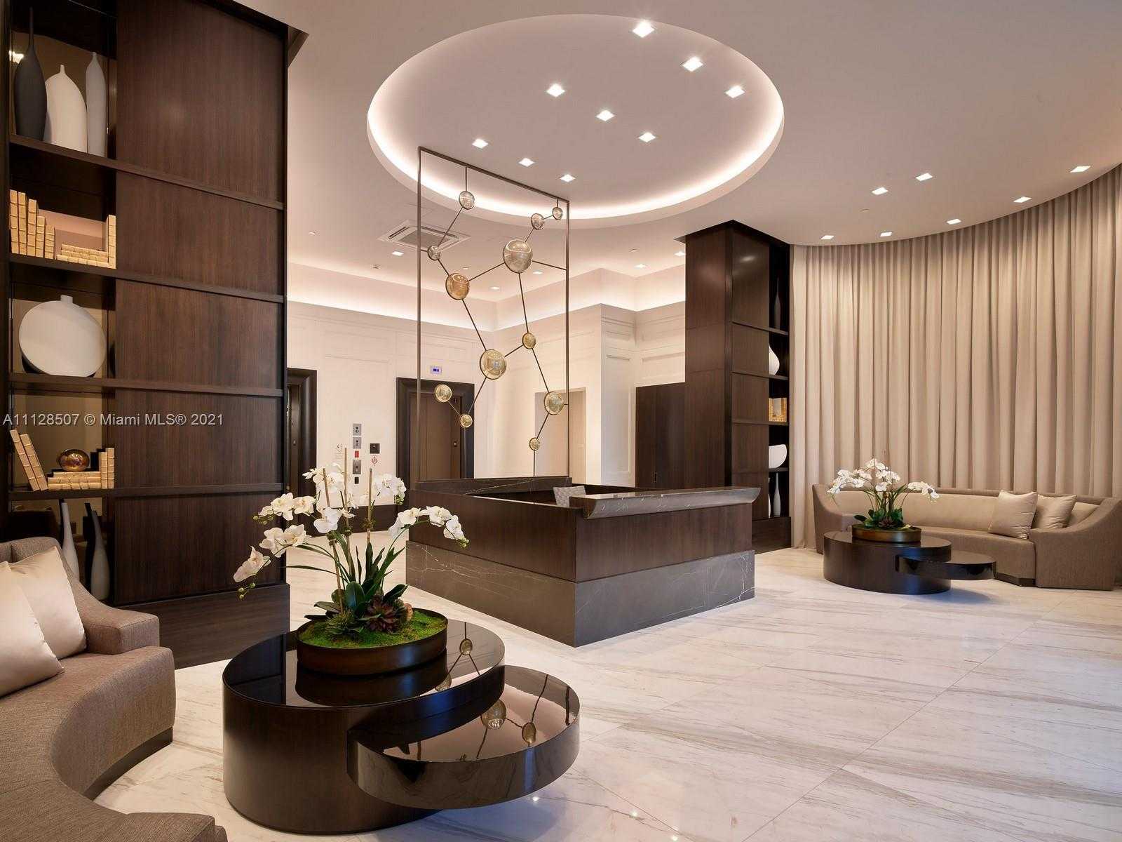 Small Image of 275 Giralda Ave, Coral Gables, FL 33134, USA Number 11