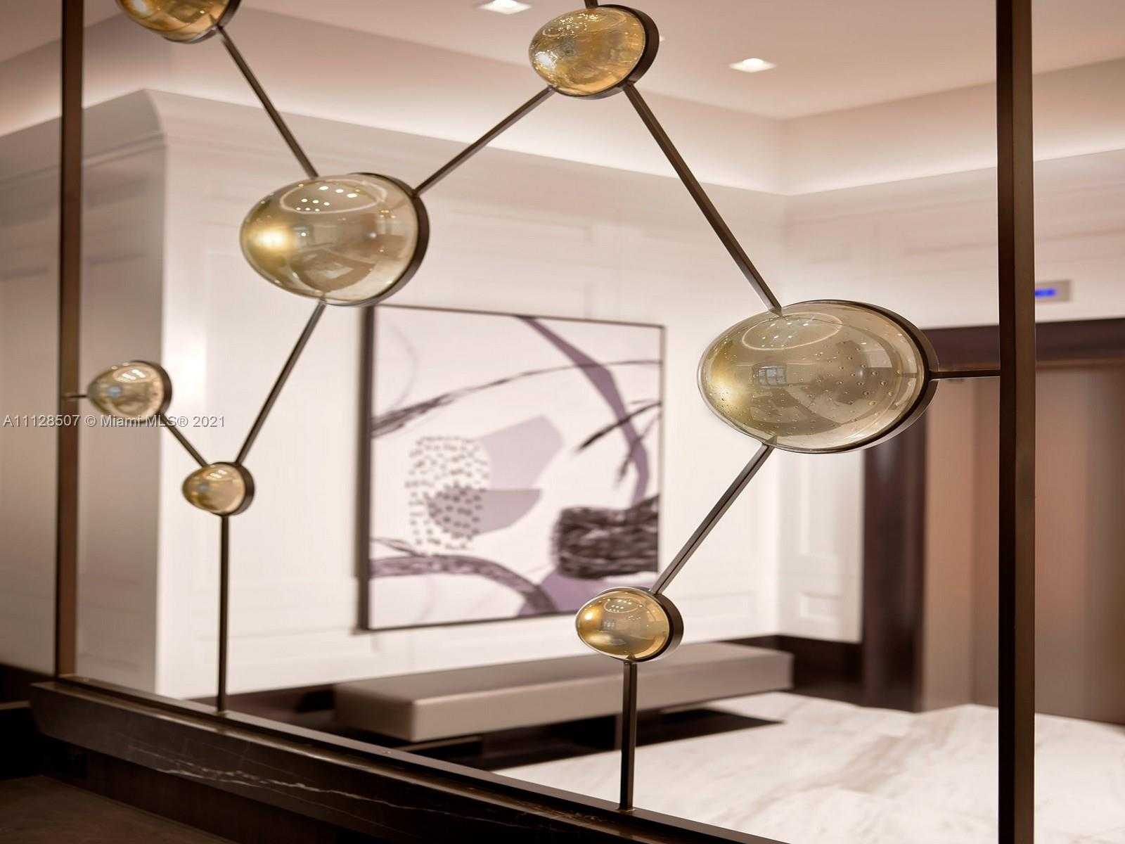 Small Image of 275 Giralda Ave, Coral Gables, FL 33134, USA Number 15