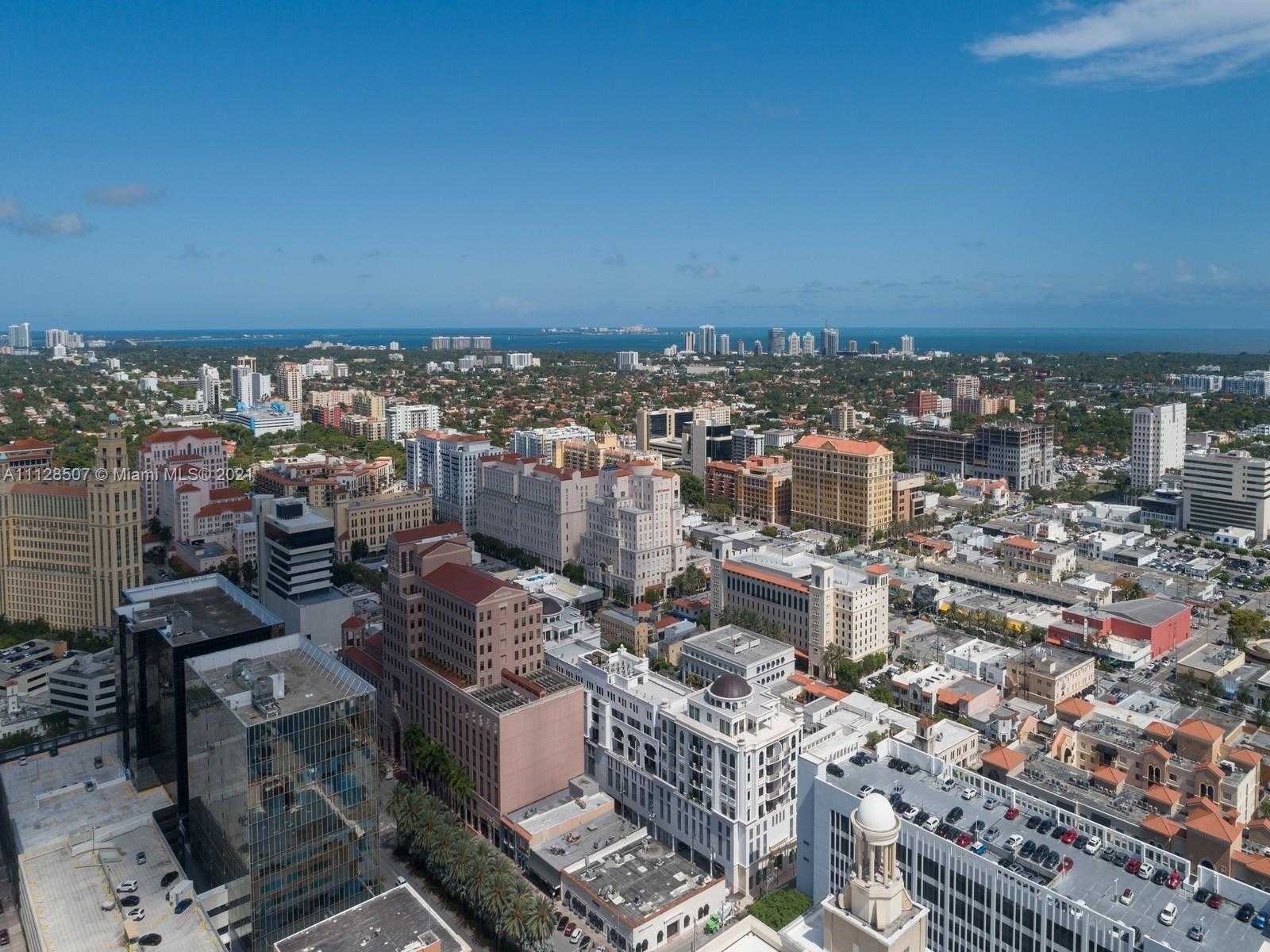 Small Image of 275 Giralda Ave, Coral Gables, FL 33134, USA Number 6