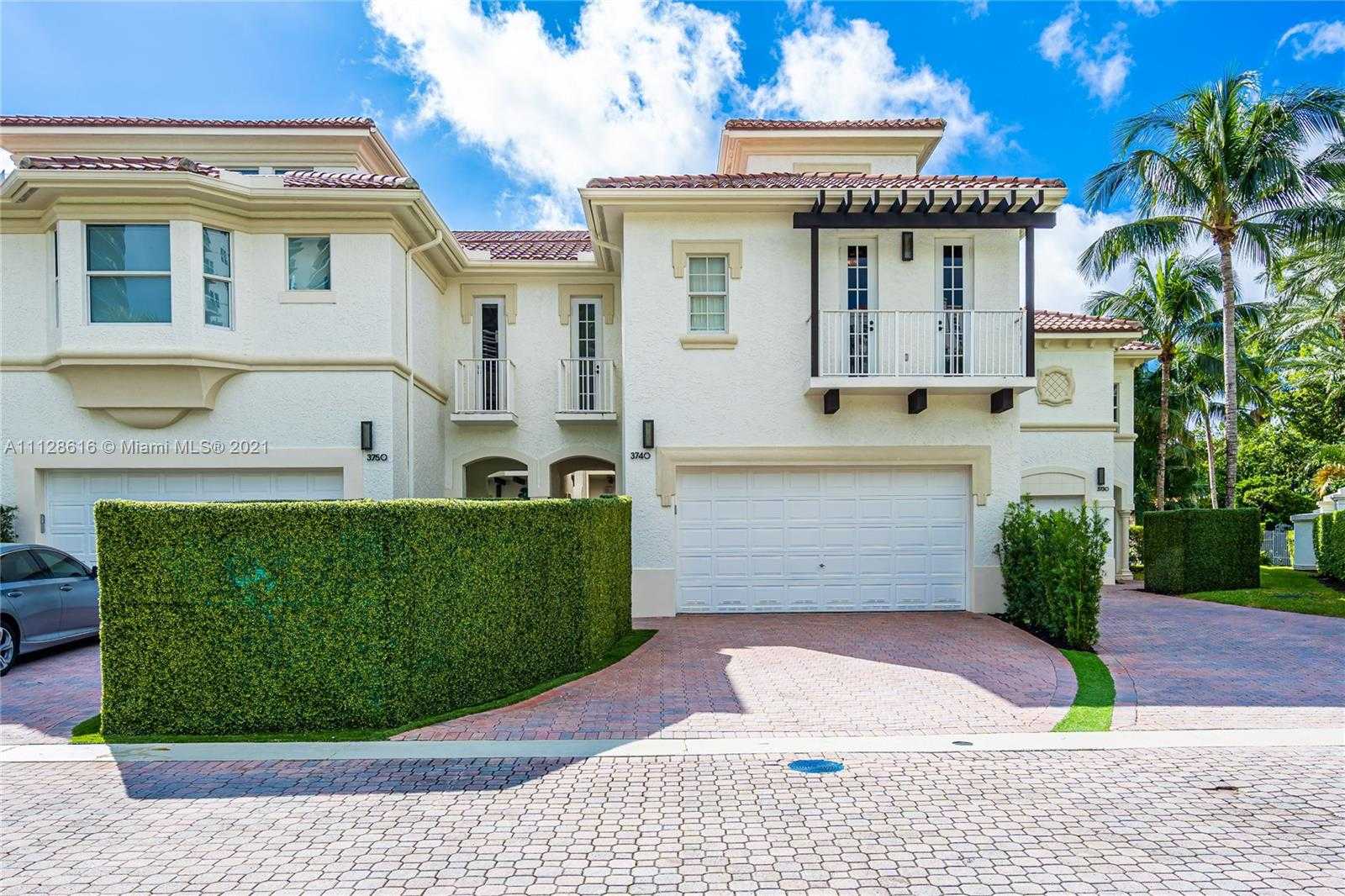 Small Image of 3740 NE 199th Terrace, Aventura, FL 33180, USA Number 14