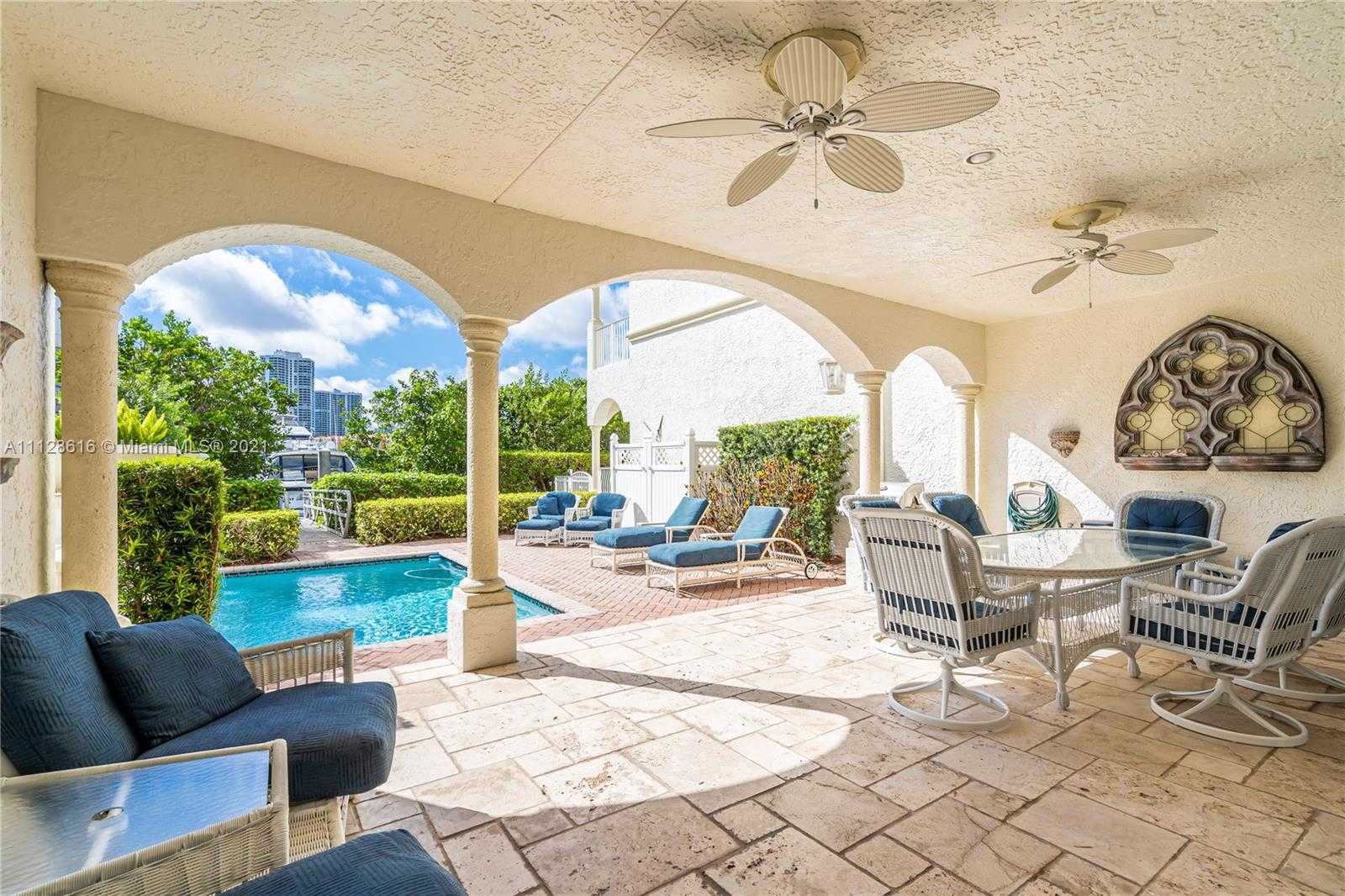 Small Image of 3740 NE 199th Terrace, Aventura, FL 33180, USA Number 20