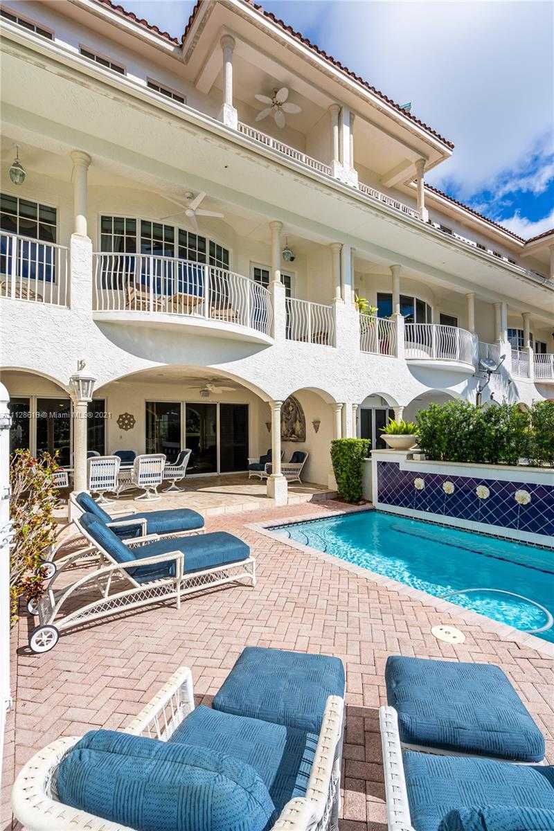 Small Image of 3740 NE 199th Terrace, Aventura, FL 33180, USA Number 26