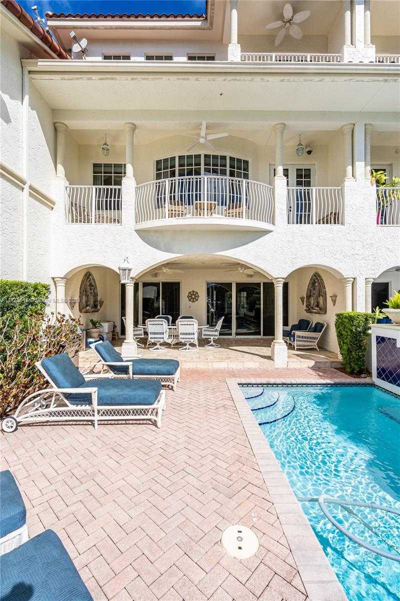 Small Image of 3740 NE 199th Terrace, Aventura, FL 33180, USA Number 27