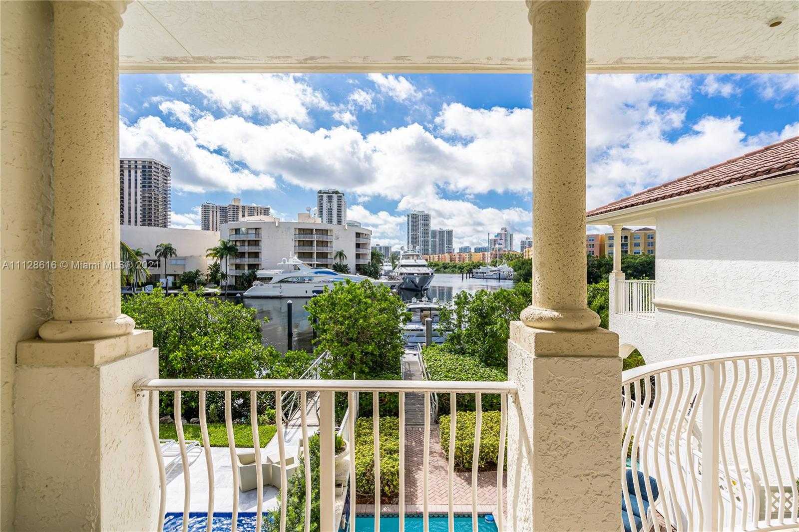 Small Image of 3740 NE 199th Terrace, Aventura, FL 33180, USA Number 34