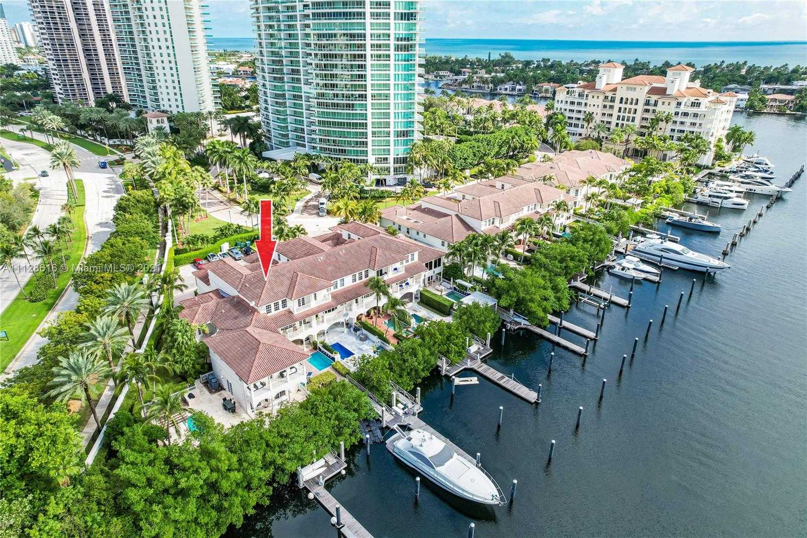 Small Image of 3740 NE 199th Terrace, Aventura, FL 33180, USA Number 4