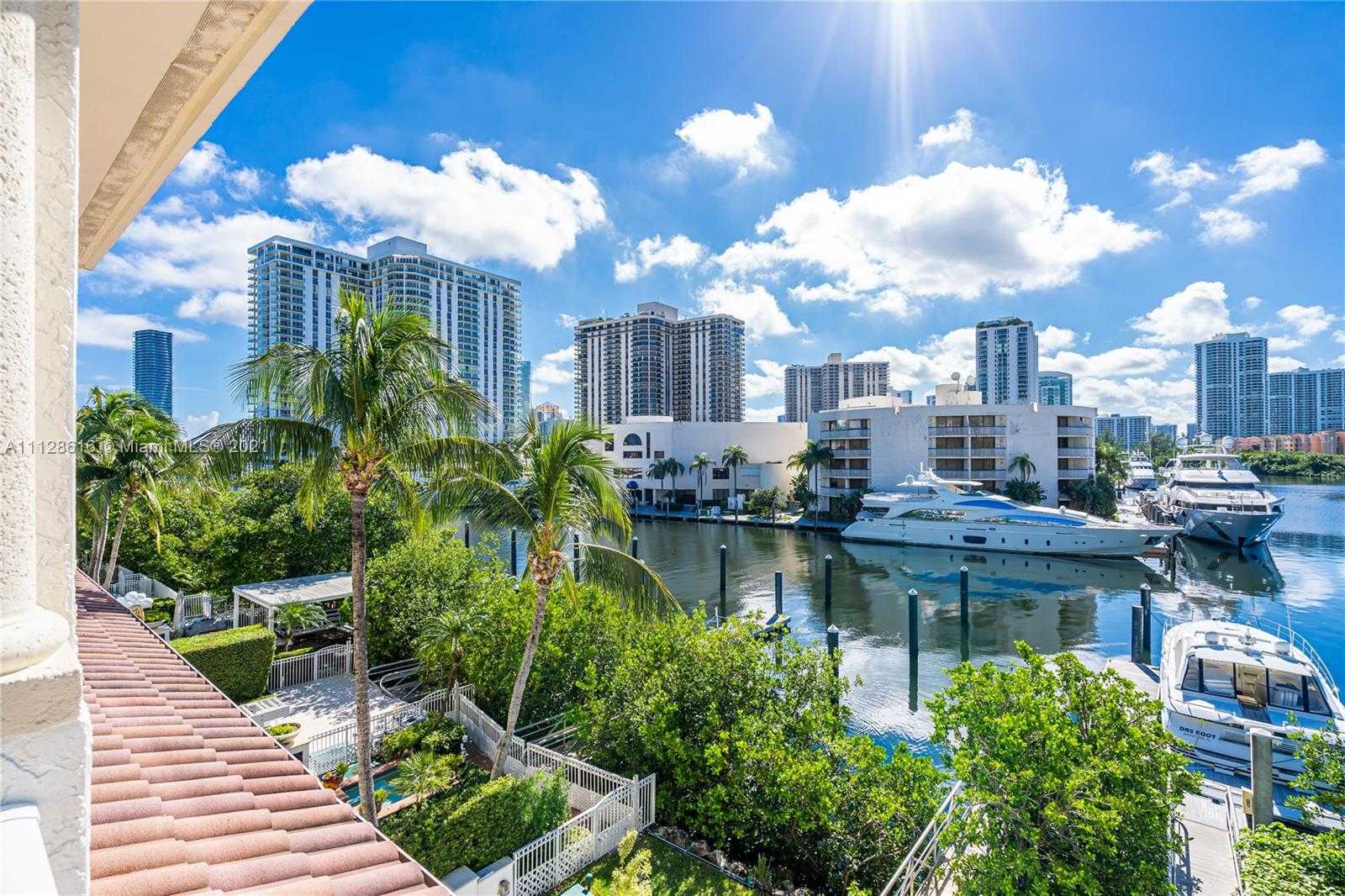 Small Image of 3740 NE 199th Terrace, Aventura, FL 33180, USA Number 40