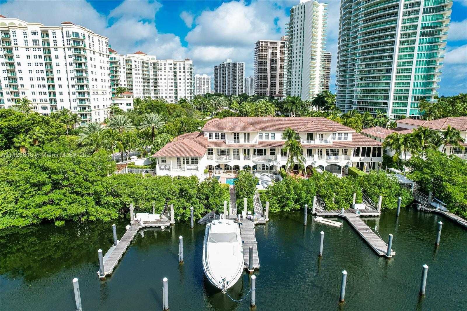 Small Image of 3740 NE 199th Terrace, Aventura, FL 33180, USA Number 5