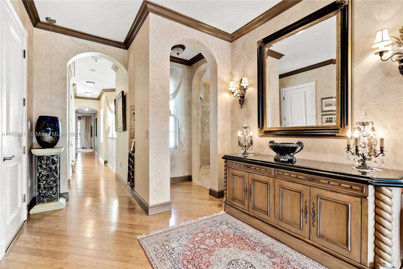 Small Image of 3740 NE 199th Terrace, Aventura, FL 33180, USA Number 58