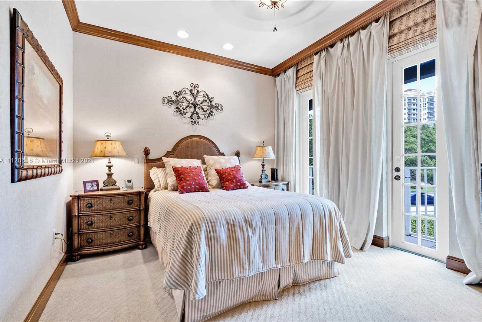 Small Image of 3740 NE 199th Terrace, Aventura, FL 33180, USA Number 74