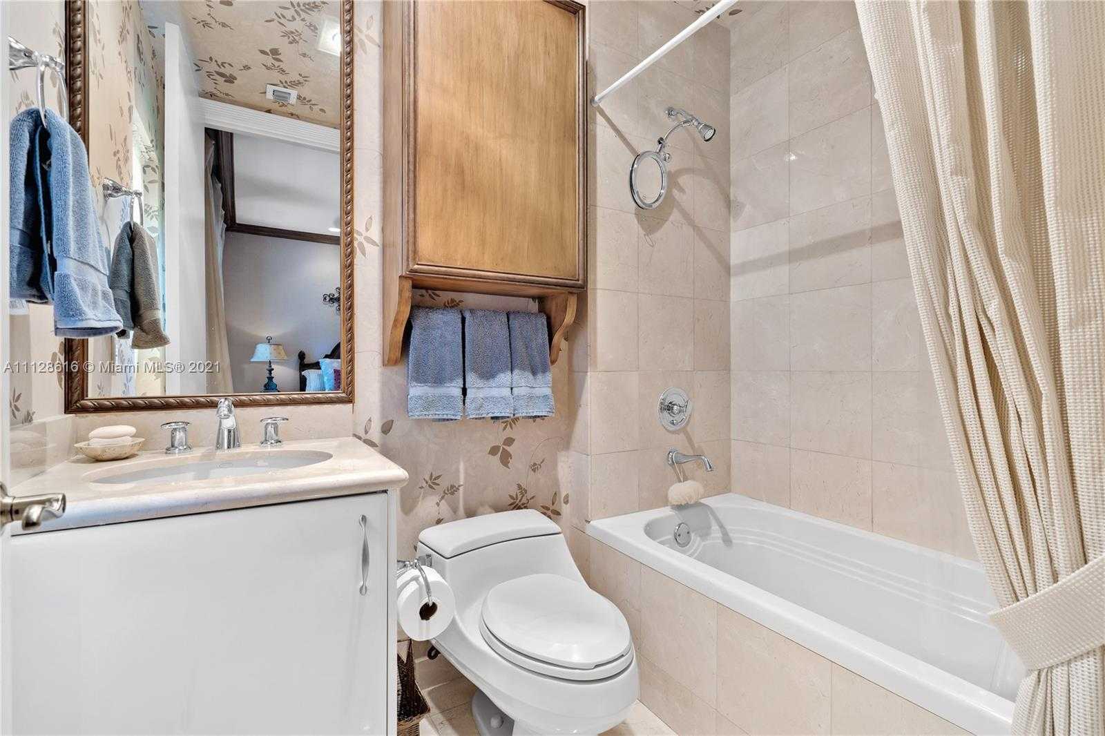 Small Image of 3740 NE 199th Terrace, Aventura, FL 33180, USA Number 76