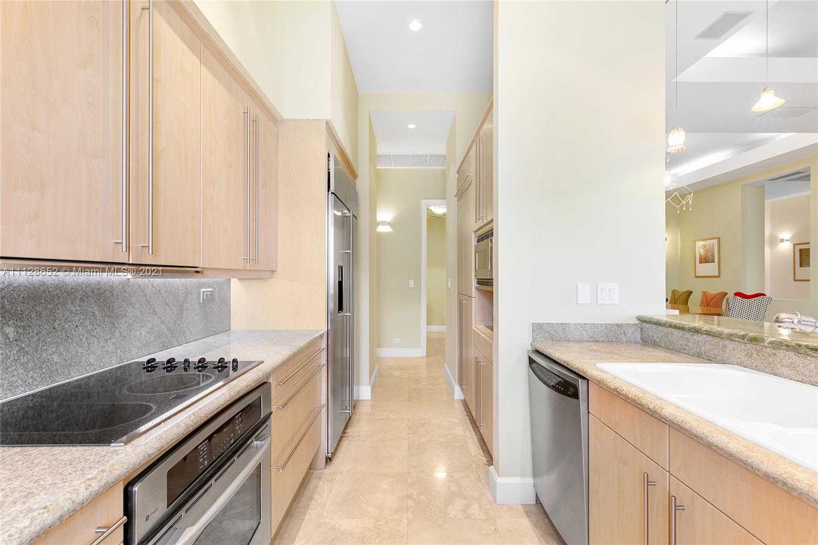 Small Image of 2301 Collins Ave, Miami Beach, FL 33139, USA Number 10