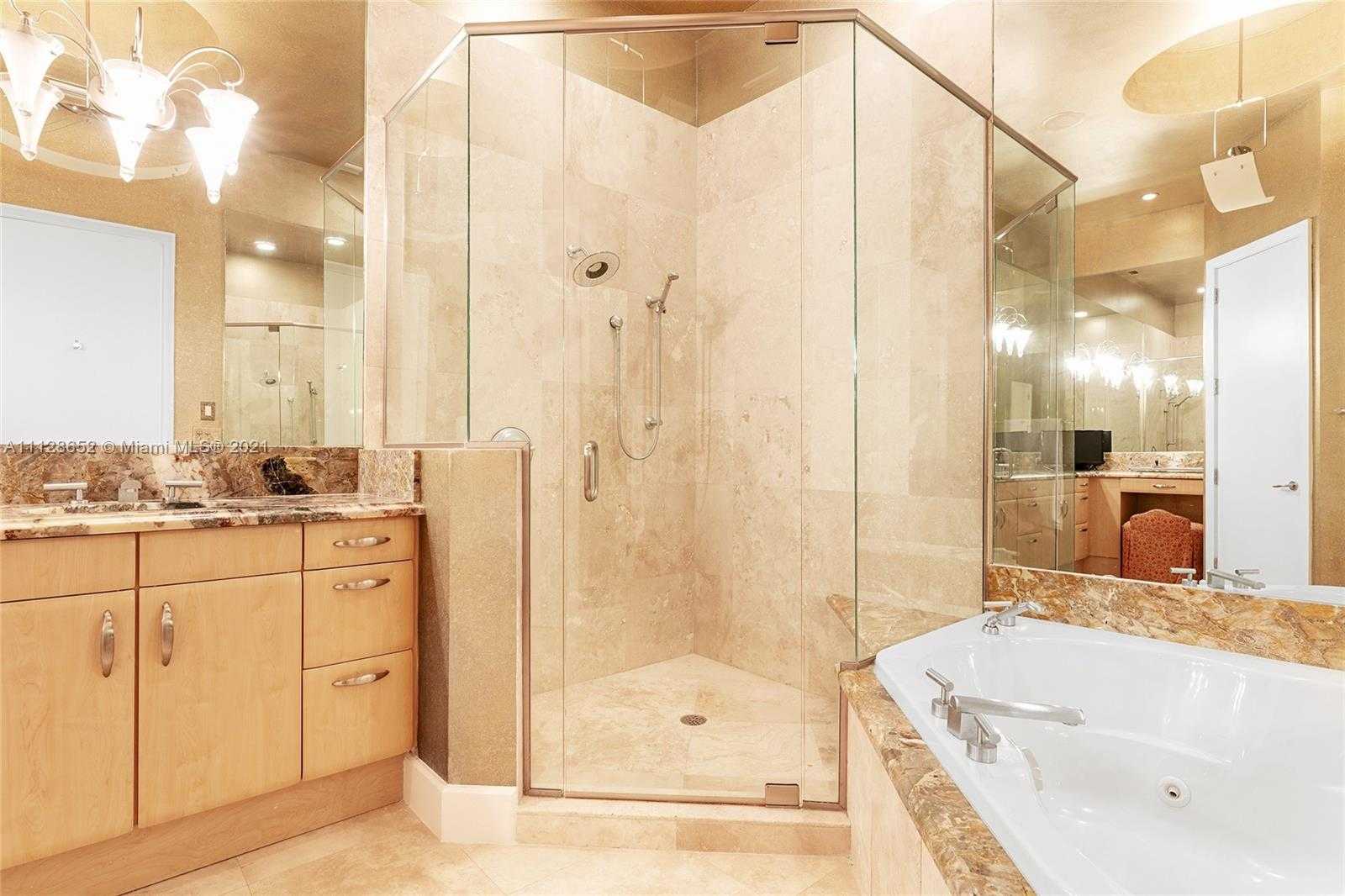 Small Image of 2301 Collins Ave, Miami Beach, FL 33139, USA Number 15