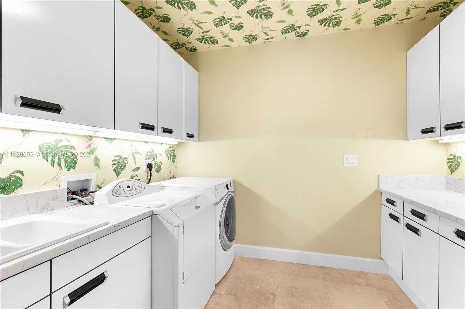 Small Image of 2301 Collins Ave, Miami Beach, FL 33139, USA Number 22