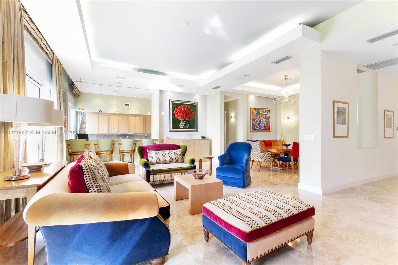 Small Image of 2301 Collins Ave, Miami Beach, FL 33139, USA Number 4
