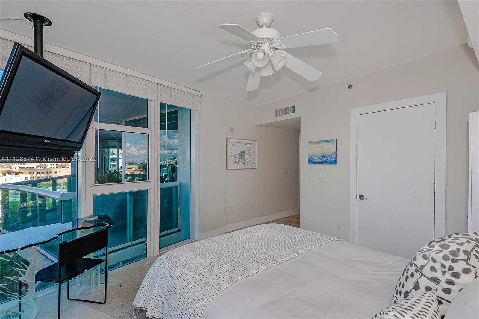 Small Image of 1000 South Pointe Dr, Miami Beach, FL 33139, USA Number 16