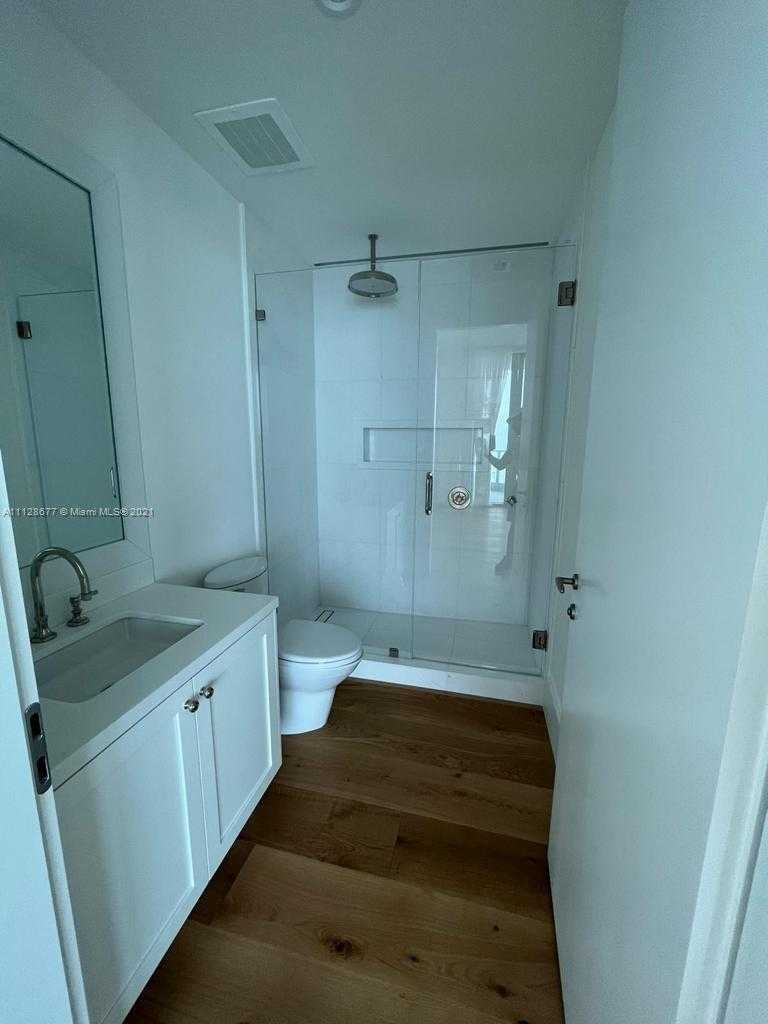 Small Image of 2627 S Bayshore Dr, Coconut Grove, FL 33133, USA Number 15
