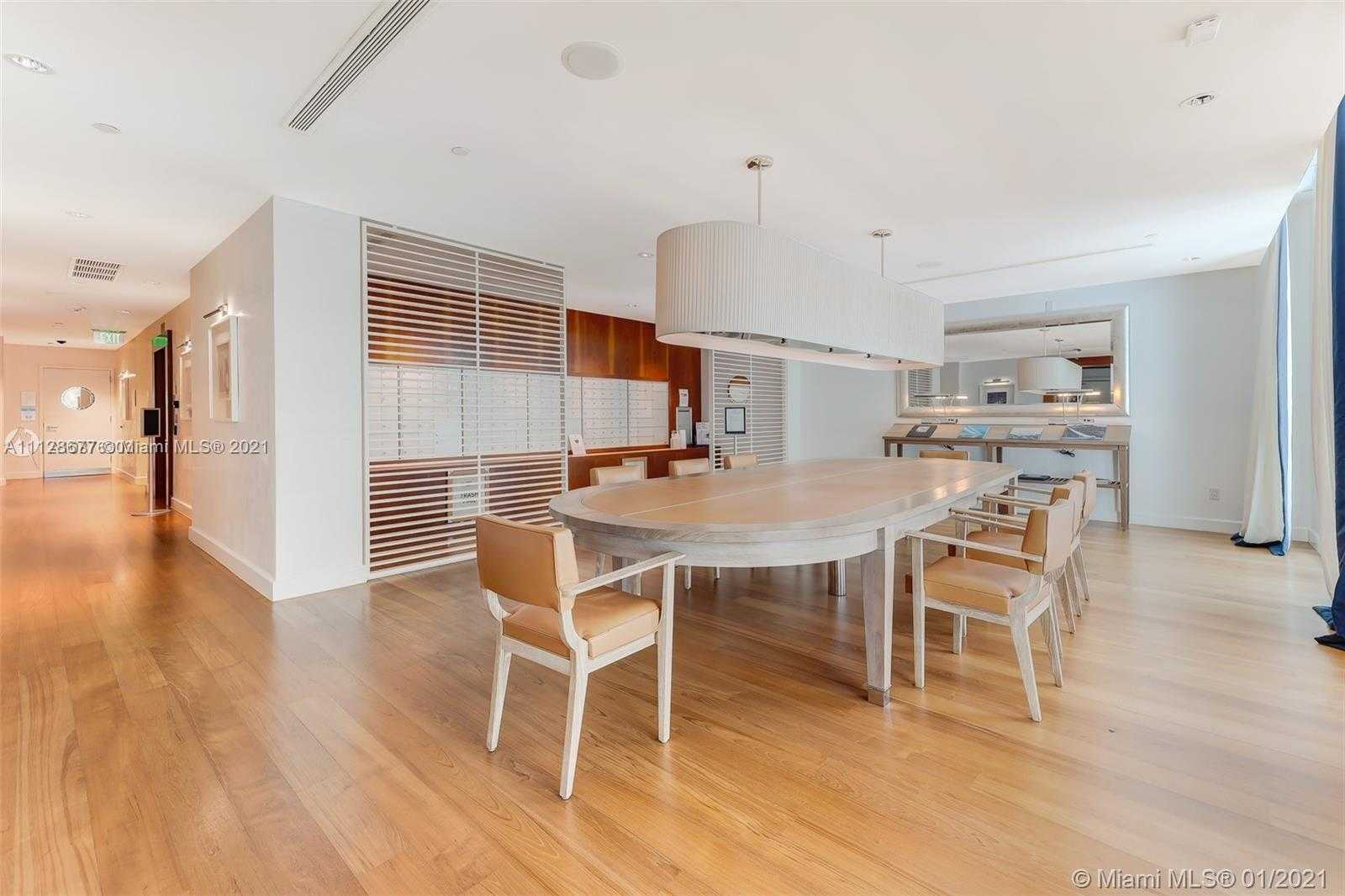 Small Image of 2627 S Bayshore Dr, Coconut Grove, FL 33133, USA Number 20