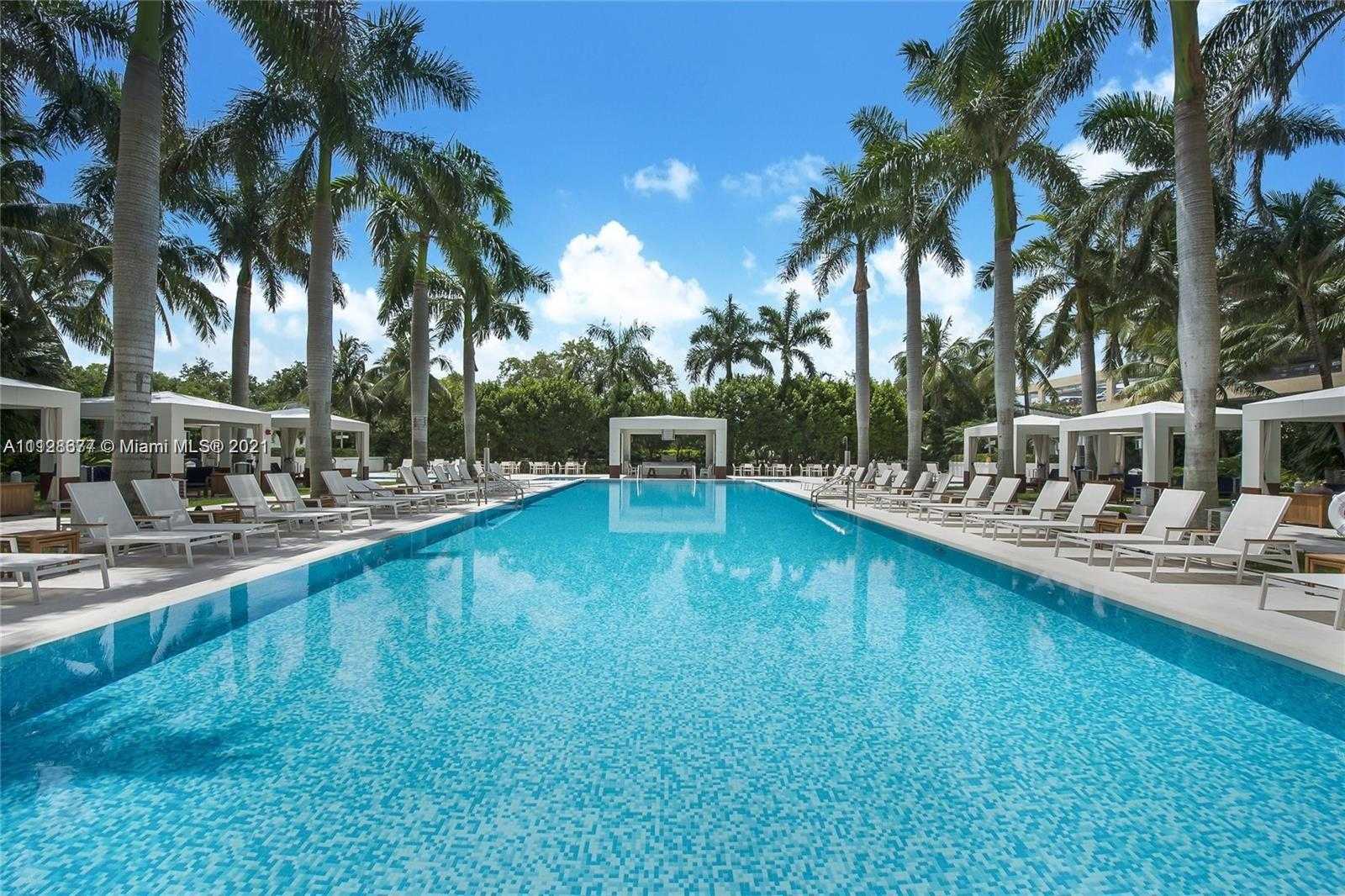 Small Image of 2627 S Bayshore Dr, Coconut Grove, FL 33133, USA Number 26