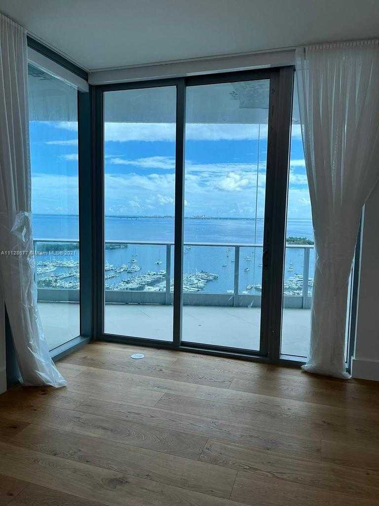 Small Image of 2627 S Bayshore Dr, Coconut Grove, FL 33133, USA Number 9