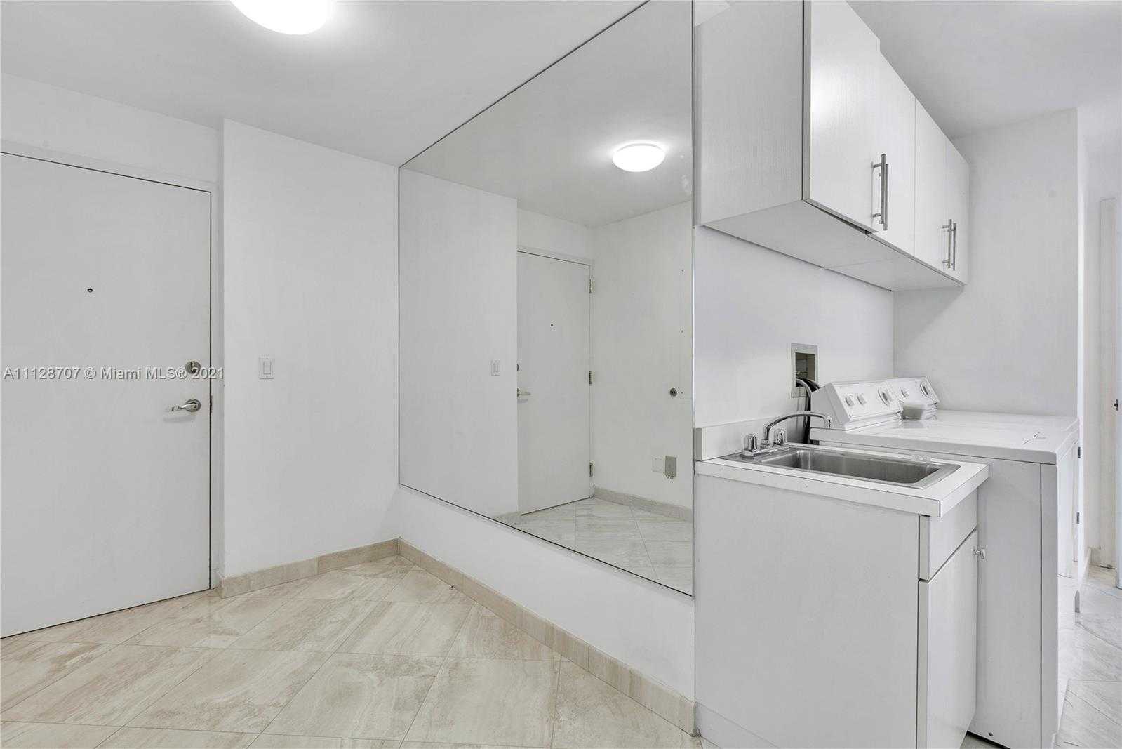 Small Image of 10101 Collins Ave, Bal Harbour, FL 33154, USA Number 24