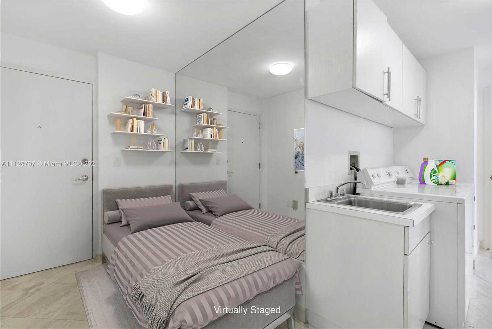 Small Image of 10101 Collins Ave, Bal Harbour, FL 33154, USA Number 25