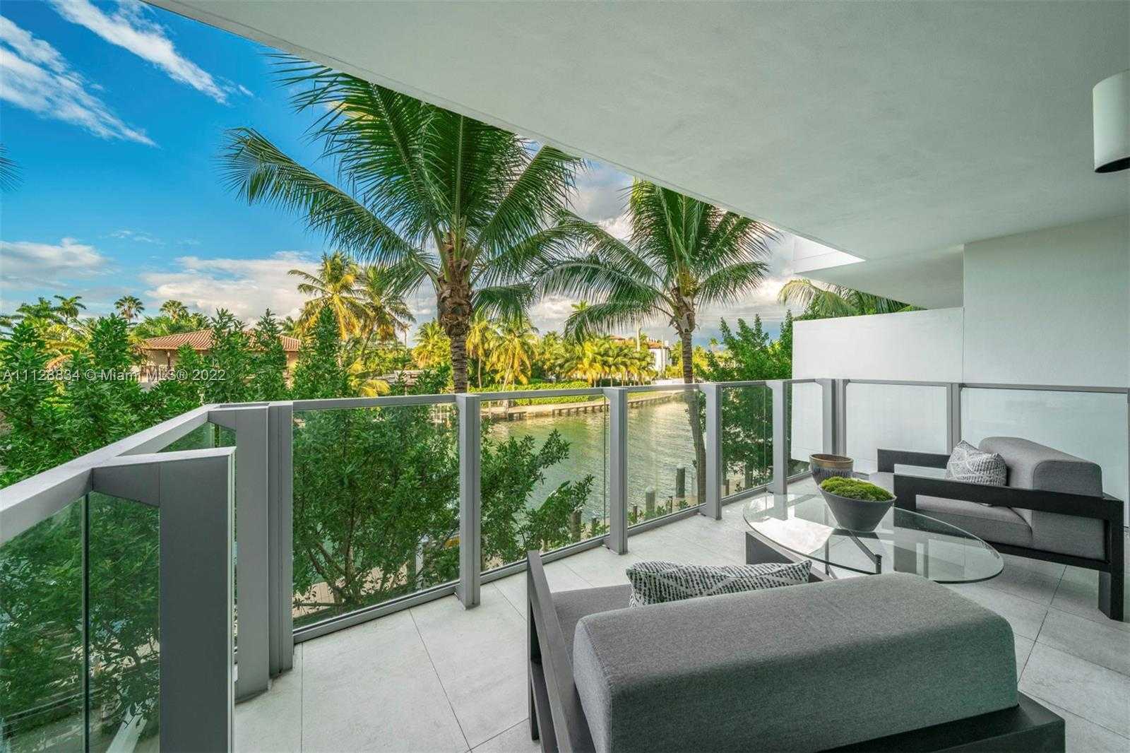 Small Image of 1201 20th St, Miami Beach, FL 33139, USA Number 26