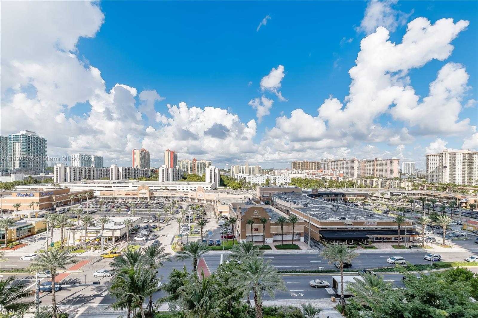 Small Image of 16901 Collins Ave, Sunny Isles Beach, FL 33160, USA Number 11