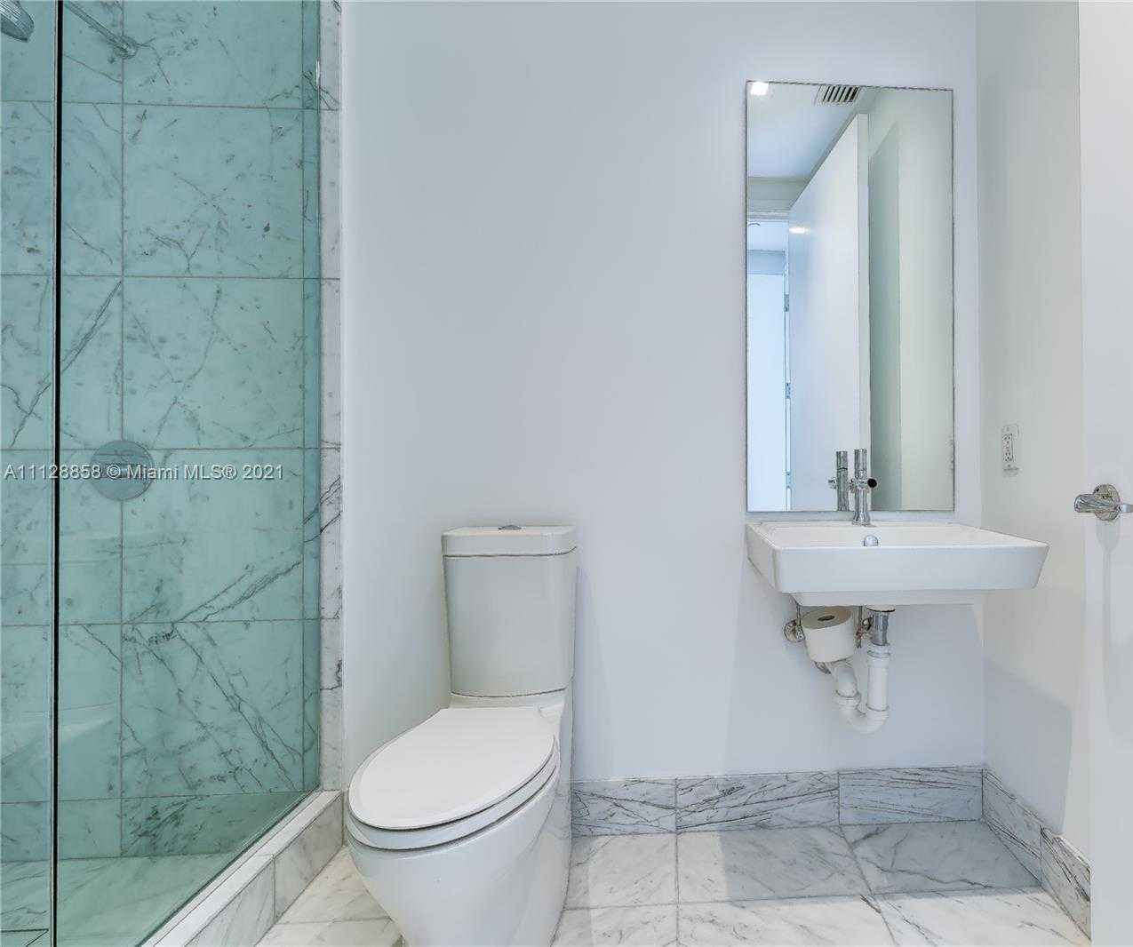 Small Image of 16901 Collins Ave, Sunny Isles Beach, FL 33160, USA Number 29