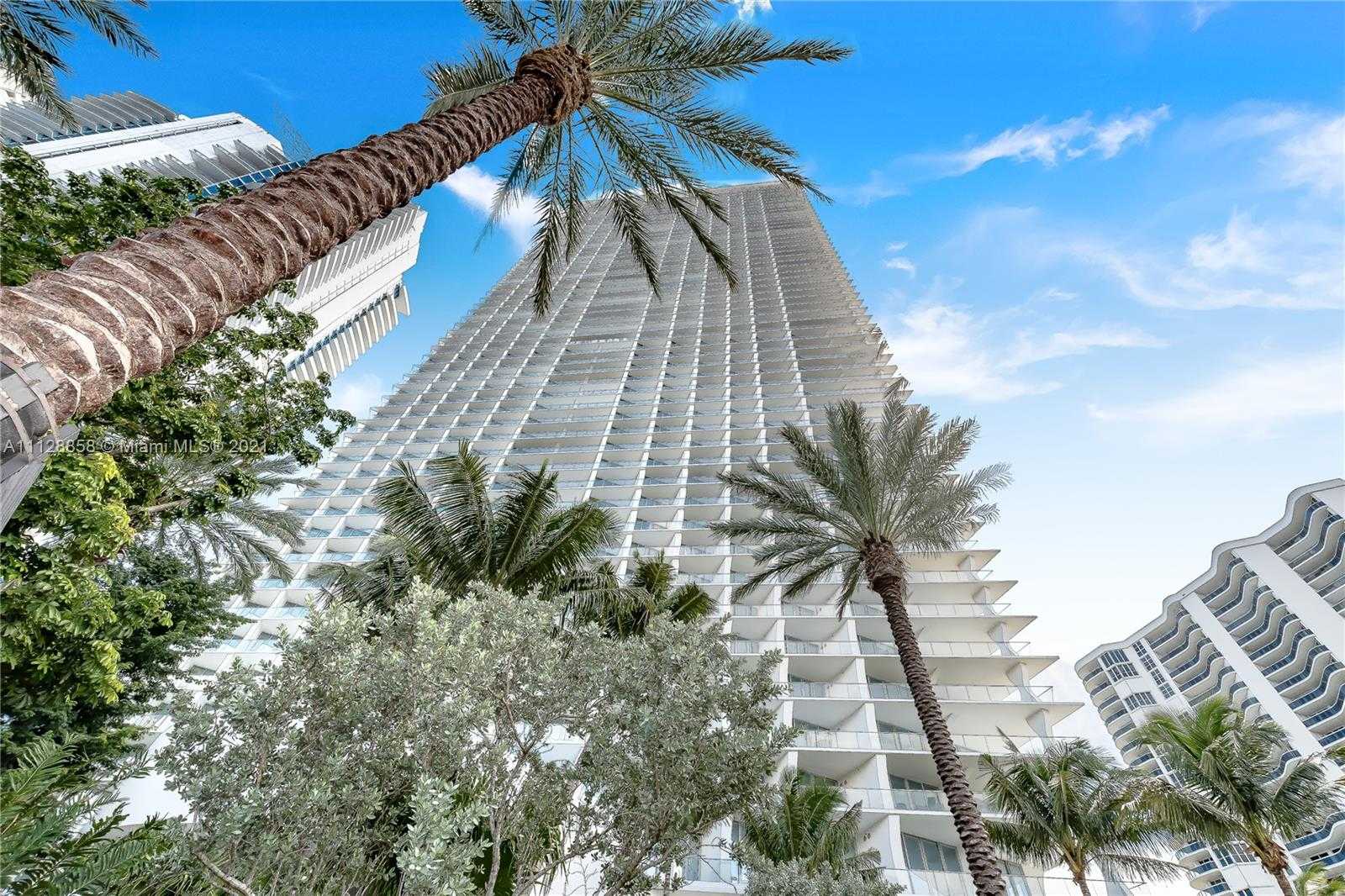 Small Image of 16901 Collins Ave, Sunny Isles Beach, FL 33160, USA Number 35