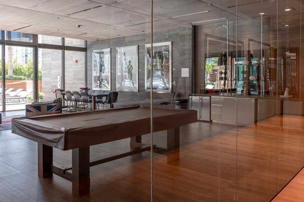 Small Image of 1080 Brickell Ave, Miami, FL 33131, USA Number 16