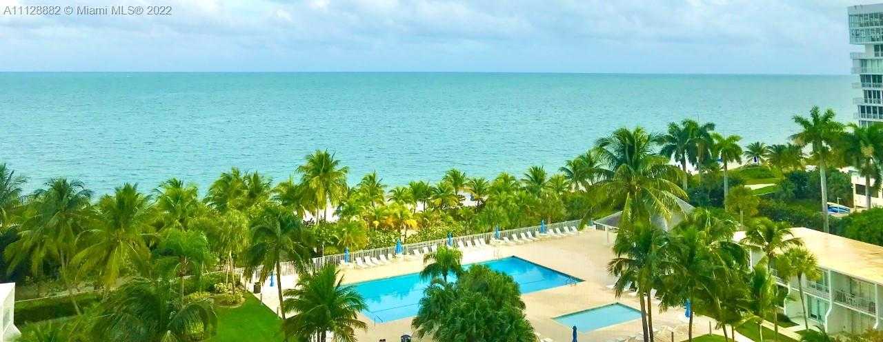 Small Image of 881 Ocean Dr, Key Biscayne, FL 33149, USA Number 2