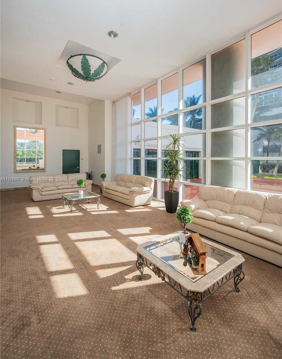 Small Image of 17275 Collins Ave, Sunny Isles Beach, FL 33160, USA Number 17