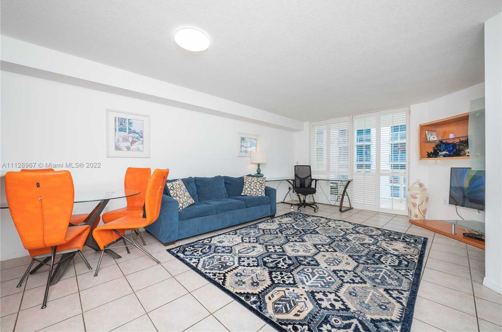 Small Image of 17275 Collins Ave, Sunny Isles Beach, FL 33160, USA Number 3