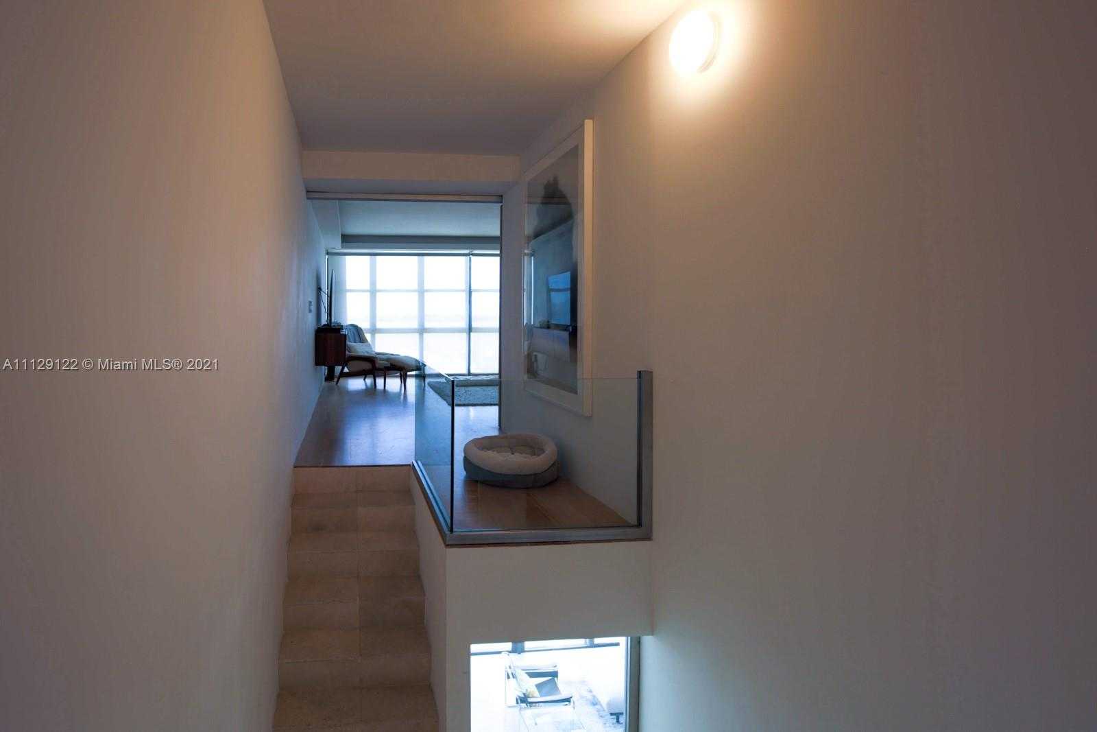 Small Image of 1865 Brickell Ave, Miami, FL 33129, USA Number 15