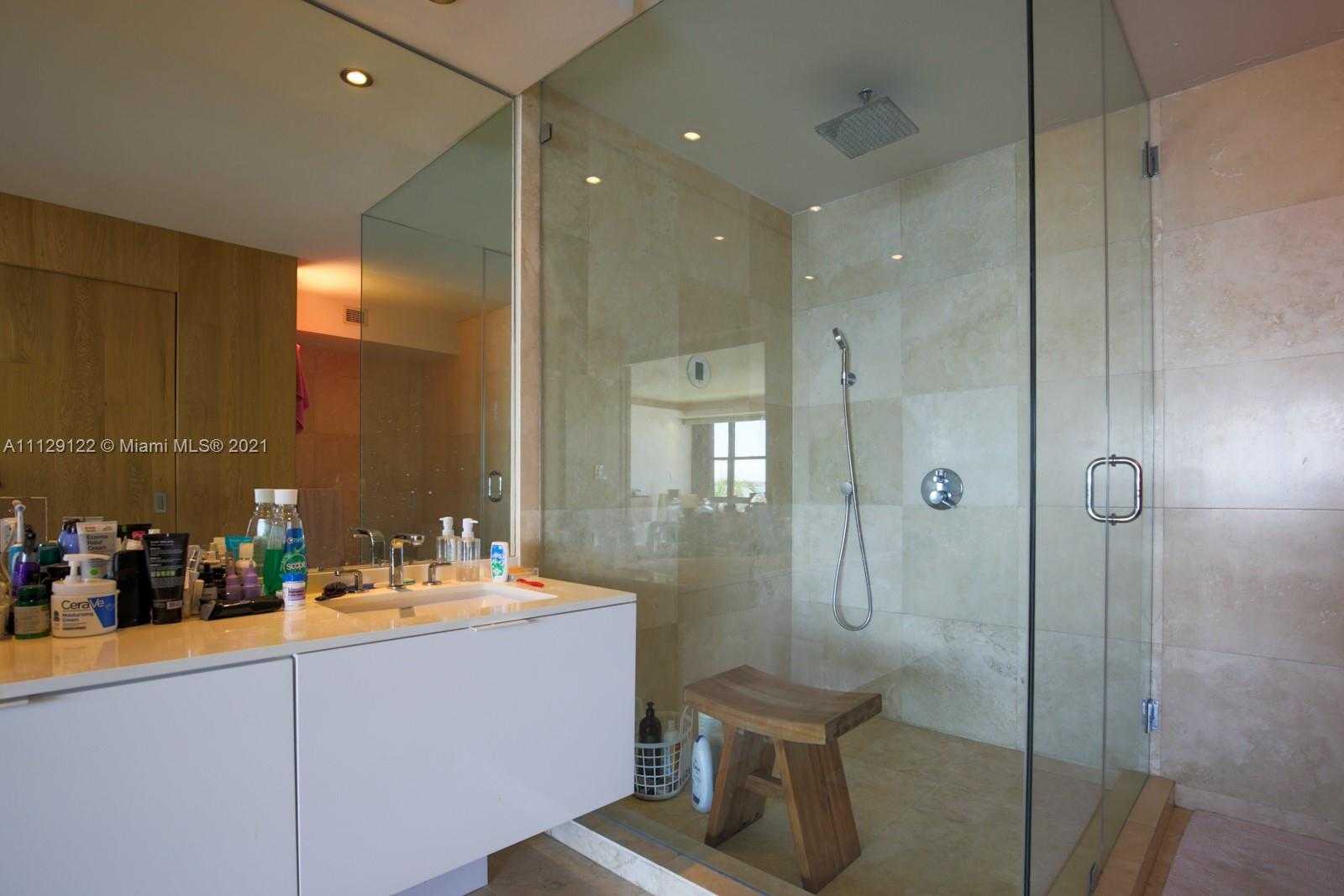 Small Image of 1865 Brickell Ave, Miami, FL 33129, USA Number 23