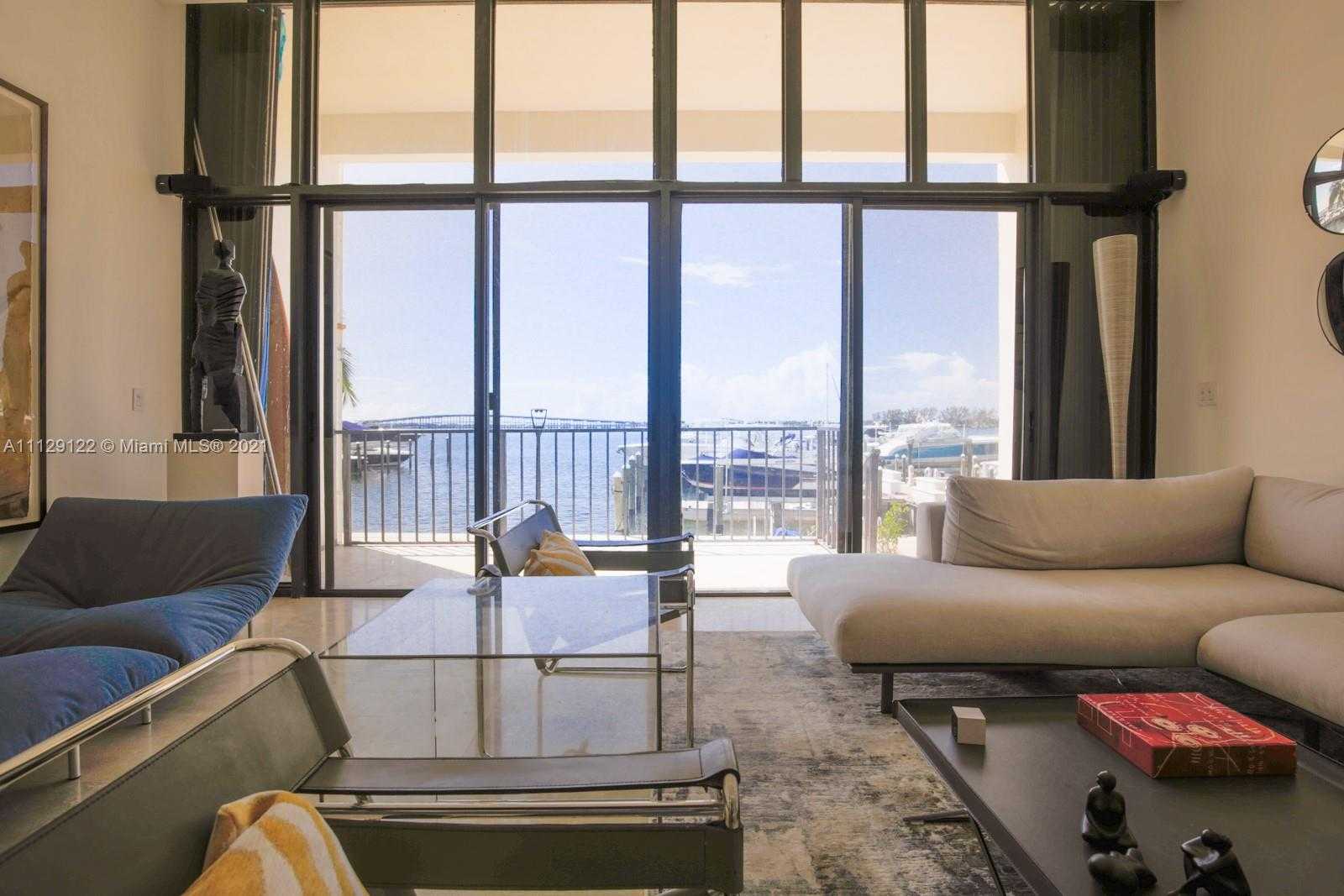 Small Image of 1865 Brickell Ave, Miami, FL 33129, USA Number 6