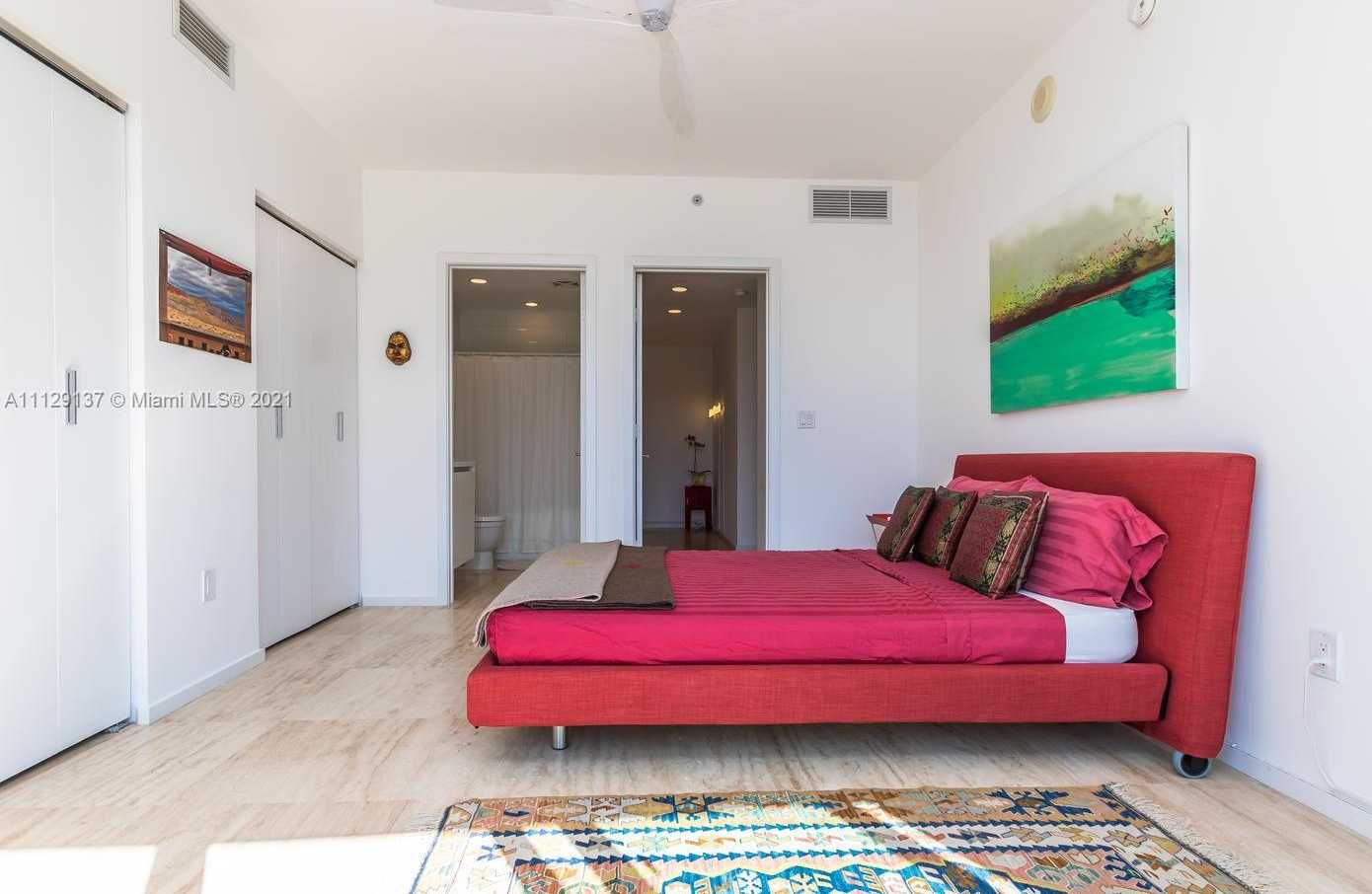 Small Image of 1445 16th St, Miami Beach, FL 33139, USA Number 23