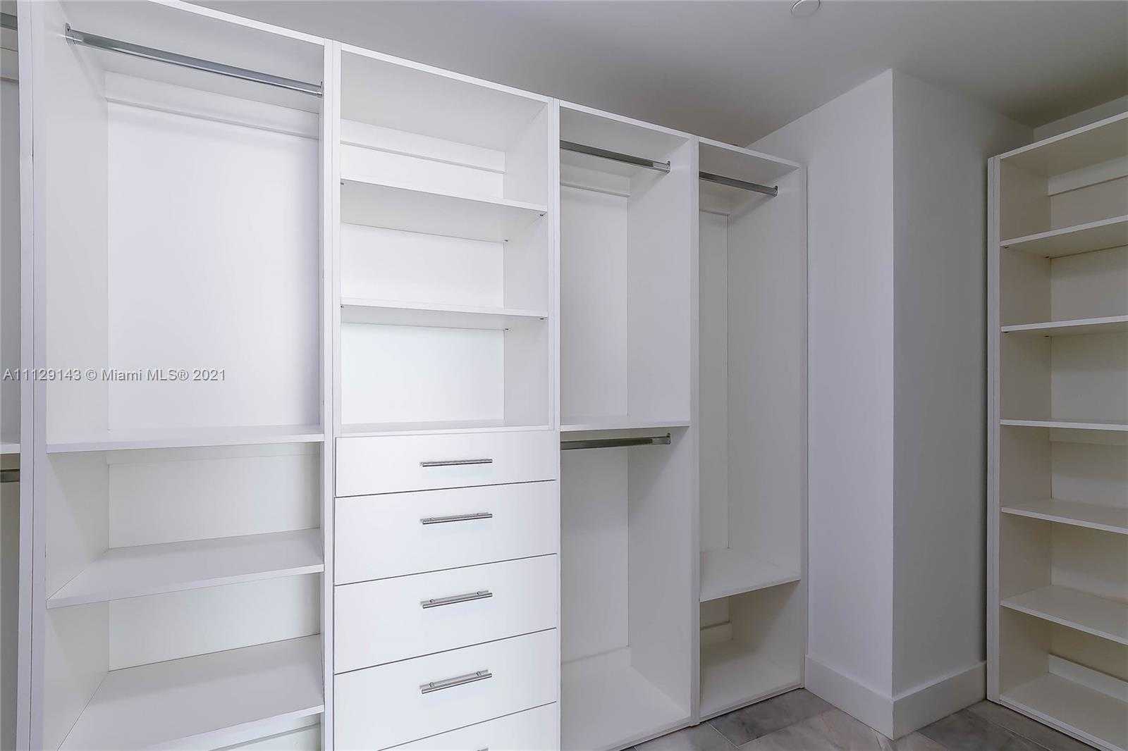 Small Image of 3131 NE 7th Ave, Miami, FL 33137, USA Number 10