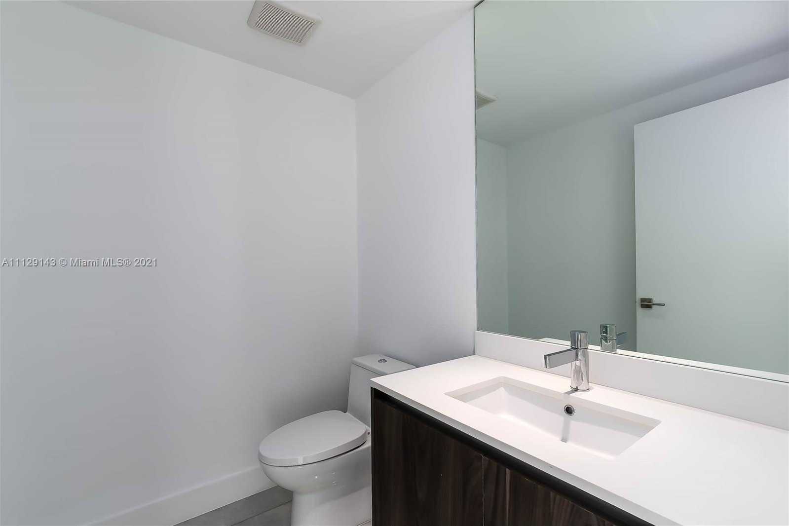 Small Image of 3131 NE 7th Ave, Miami, FL 33137, USA Number 17