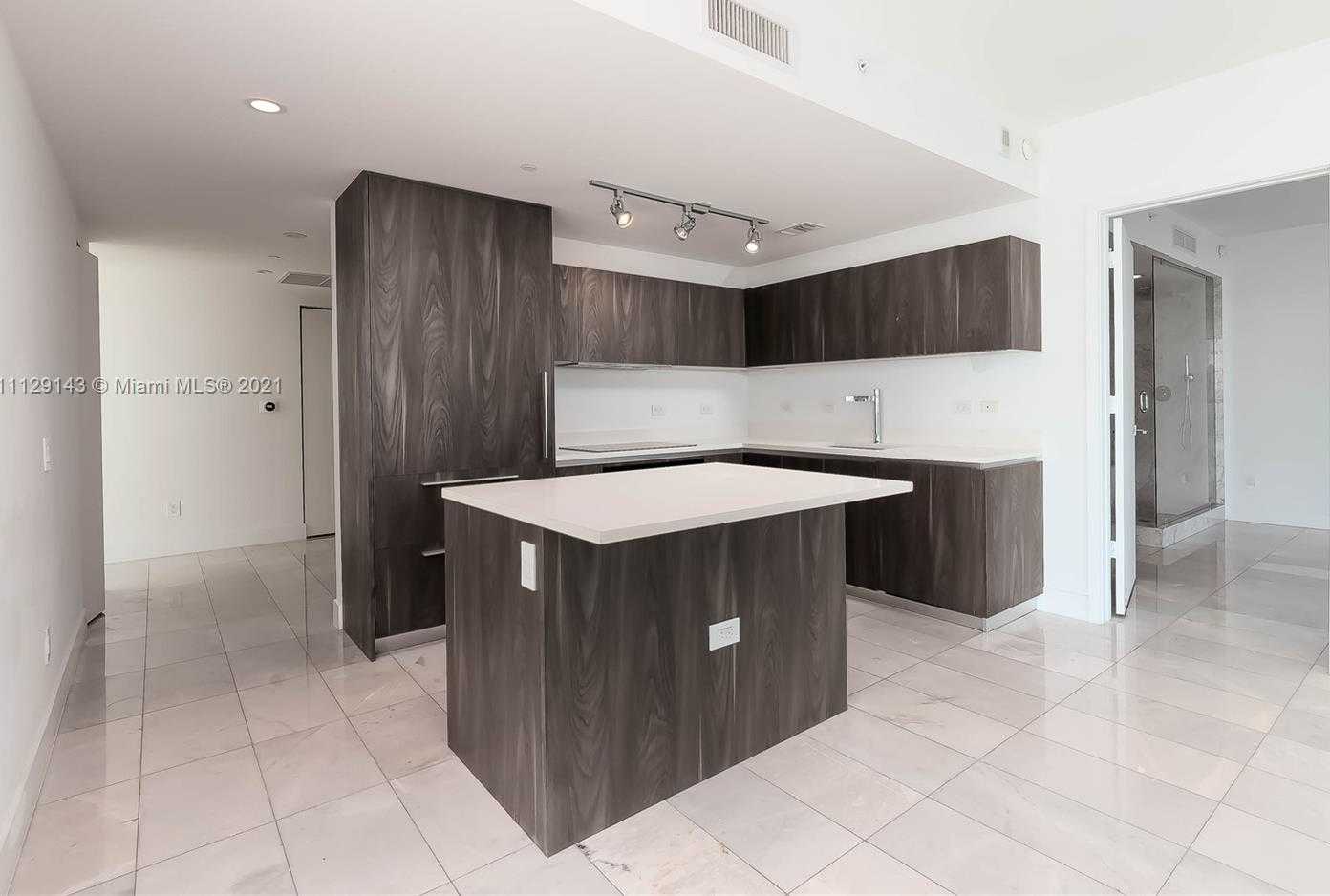 Small Image of 3131 NE 7th Ave, Miami, FL 33137, USA Number 5