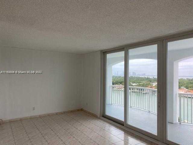 Small Image of 5401 COLLINS AVE #833, Miami Beach Number 10