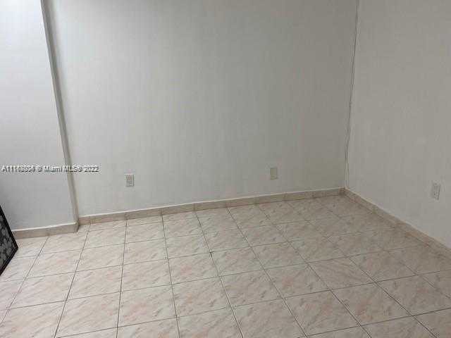 Small Image of 5401 COLLINS AVE #833, Miami Beach Number 17