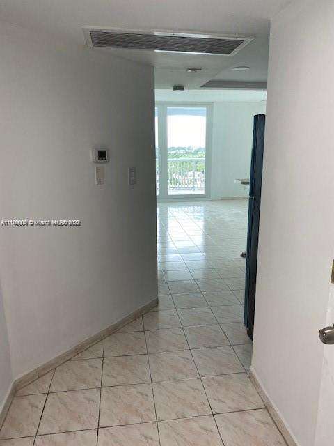 Small Image of 5401 COLLINS AVE #833, Miami Beach Number 18